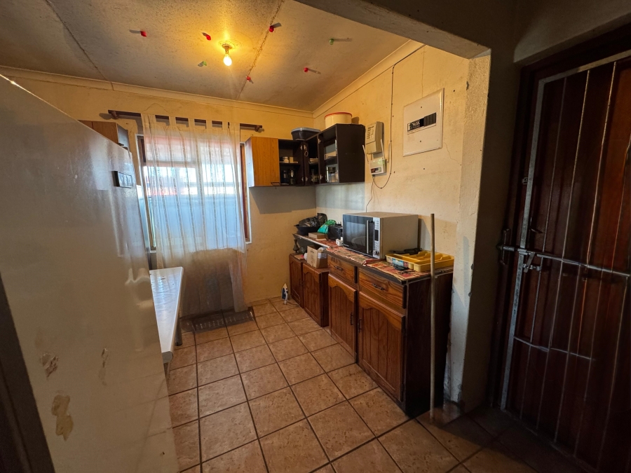 5 Bedroom Property for Sale in Delft South Western Cape